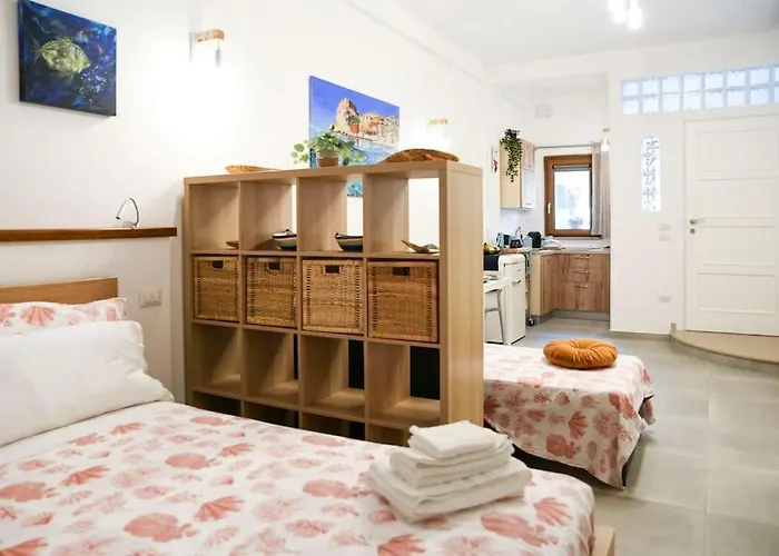 Granello Di Sabbia - Chianalea Di *