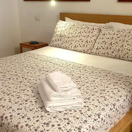 Granello Di Sabbia - Chianalea Di 아파트 *